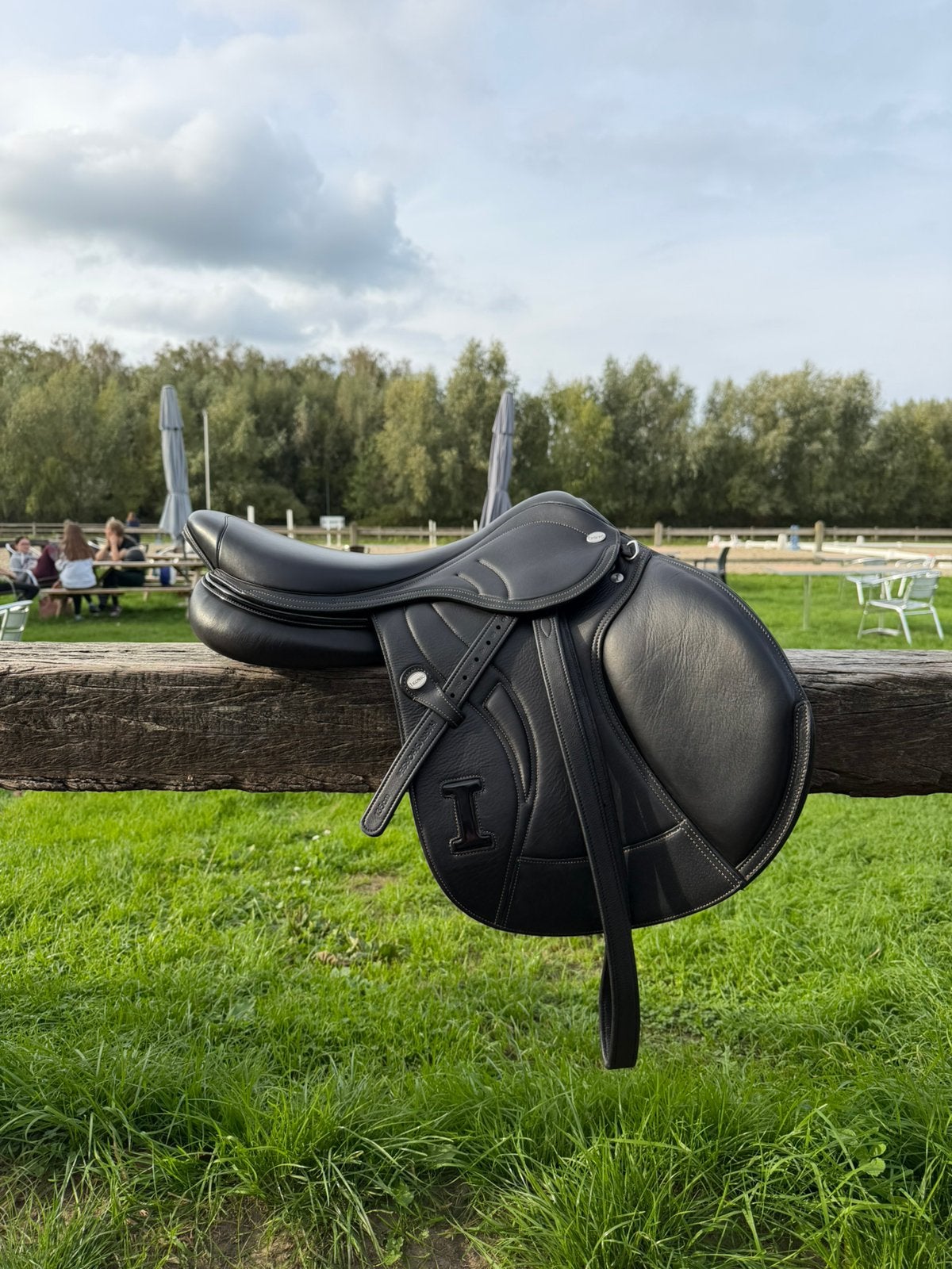 Selle de saut iconique, Enlèvement, Comme neuf, Ikonic