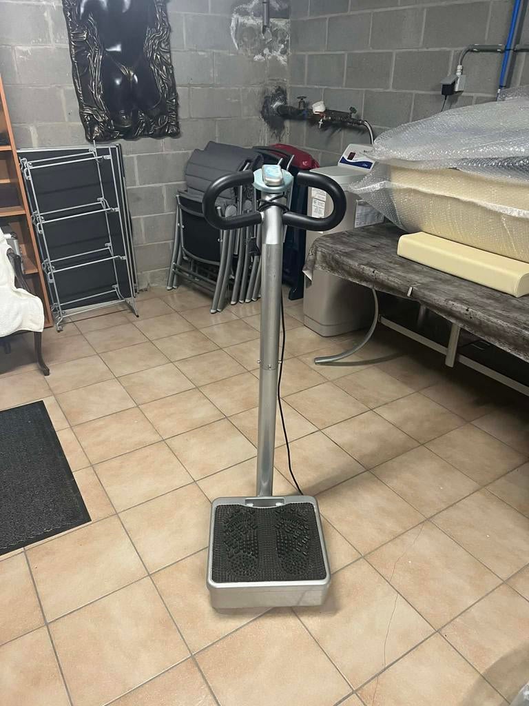 Fitness toestel, Ophalen, Gebruikt, Metaal, Trilplaat