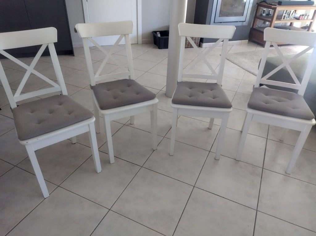 4 keukenstoelen, Huis en Inrichting, Ophalen, Gebruikt, Wit, Vier