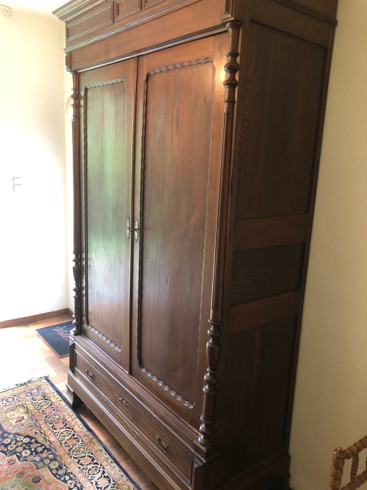 armoire ancienne en bois brun, Enlèvement