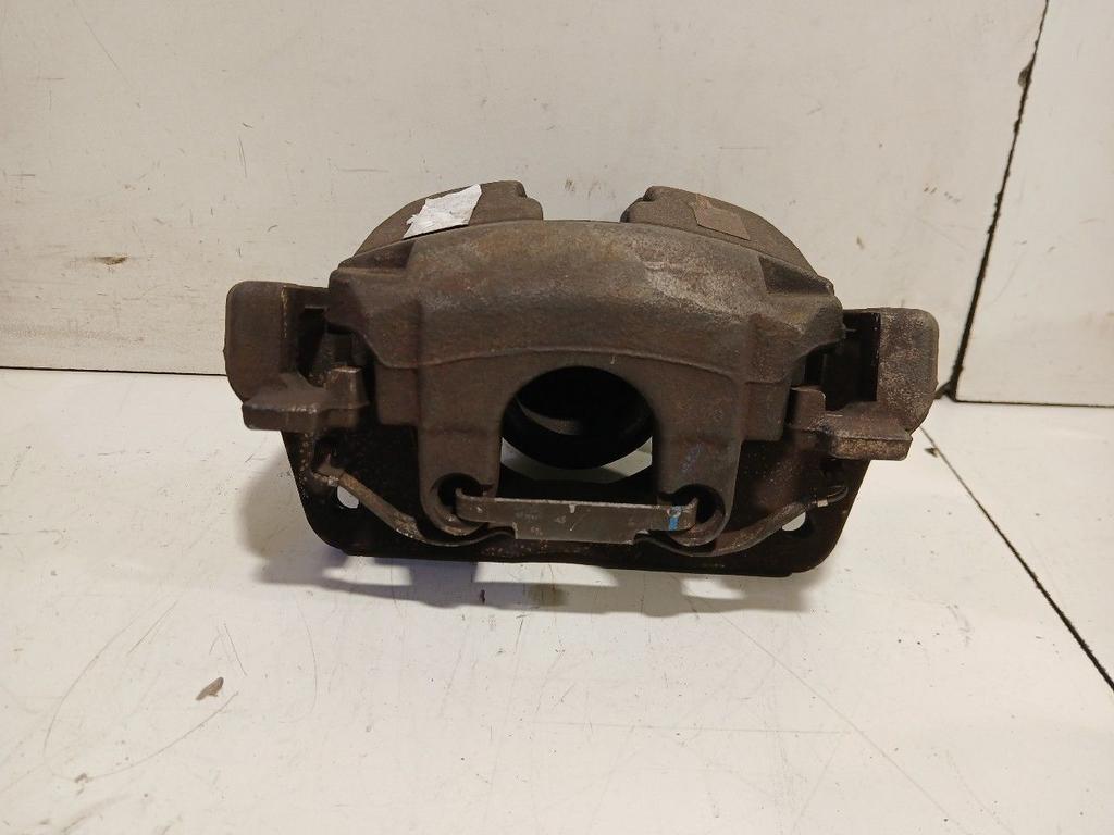Remklauw links voor Opel Combo, Onderdelen@venauto.nl, Van der Ven Autorecycling B.V., Gebruikt, Ettenseweg 76, 4706 PB Roosendaal, The Netherlands