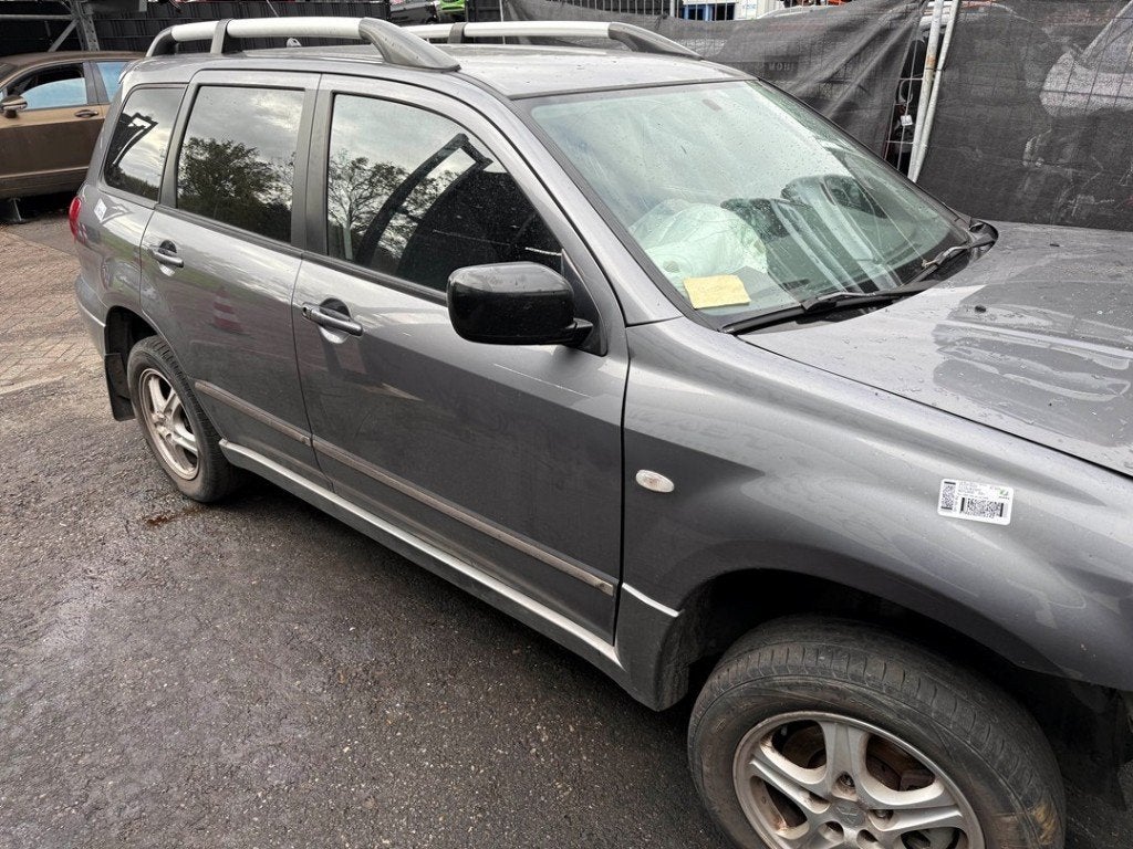 PORTE AVANT DROITE Mitsubishi Outlander (CU) (|5700A122|), Utilisé, Droite, Mitsubishi, Porte