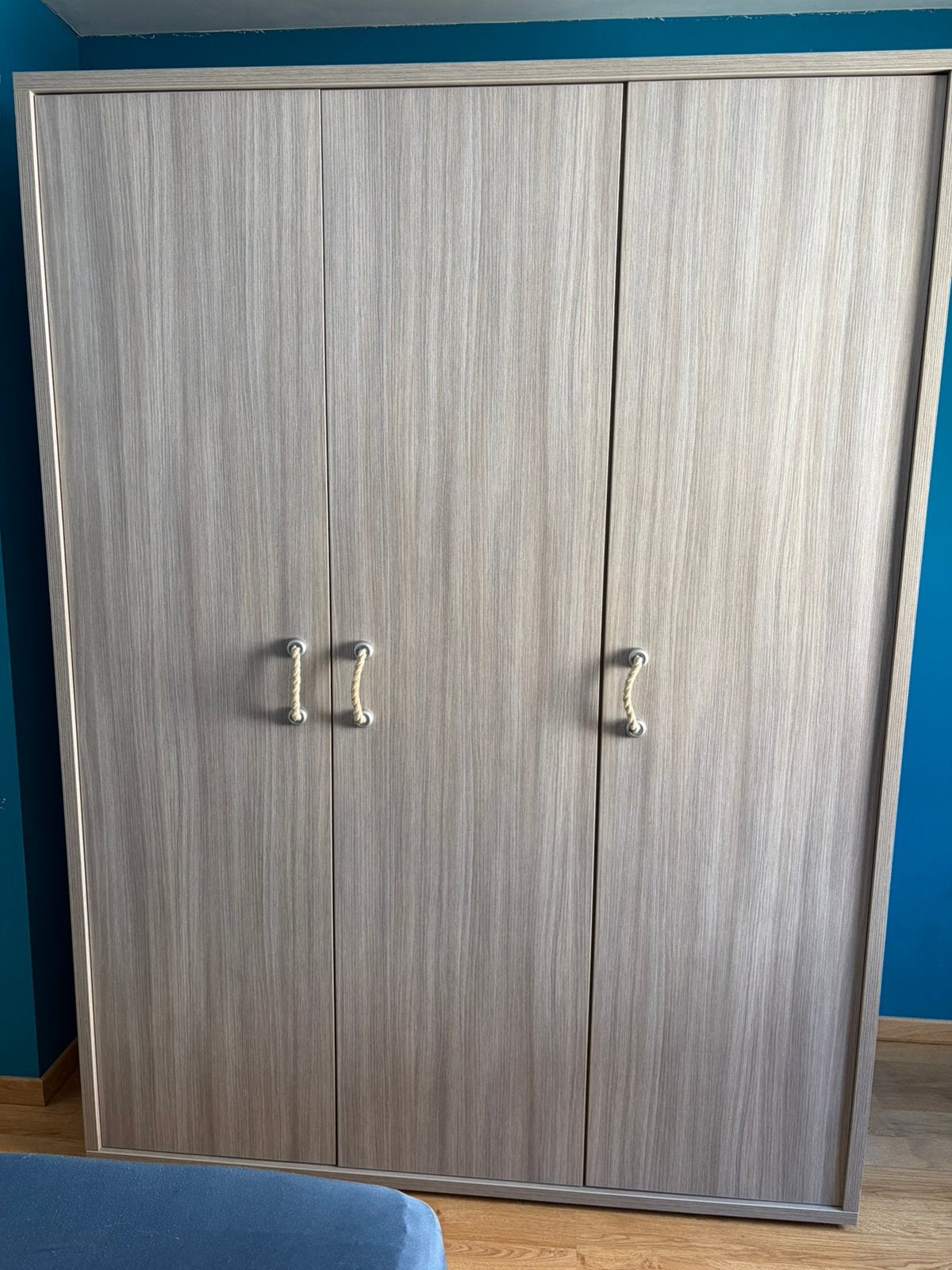 Grijze kledingskast, Huis en Inrichting, Kasten | Kleerkasten, Ophalen, Met deur(en), 200 cm of meer, 150 tot 200 cm