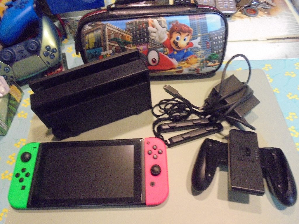 Console Switch (zie foto's), Ophalen of Verzenden, Gebruikt, Met 2 controllers