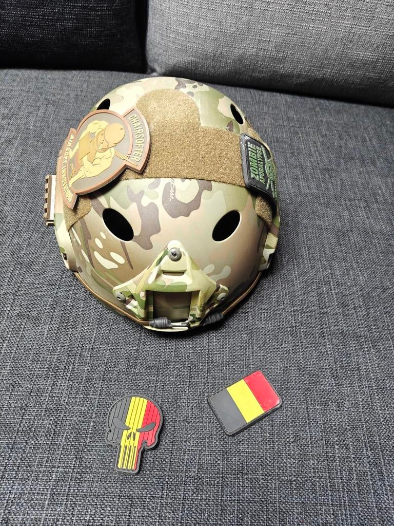 Plate carrier van Invader gear, helm emerson, Enlèvement ou Envoi