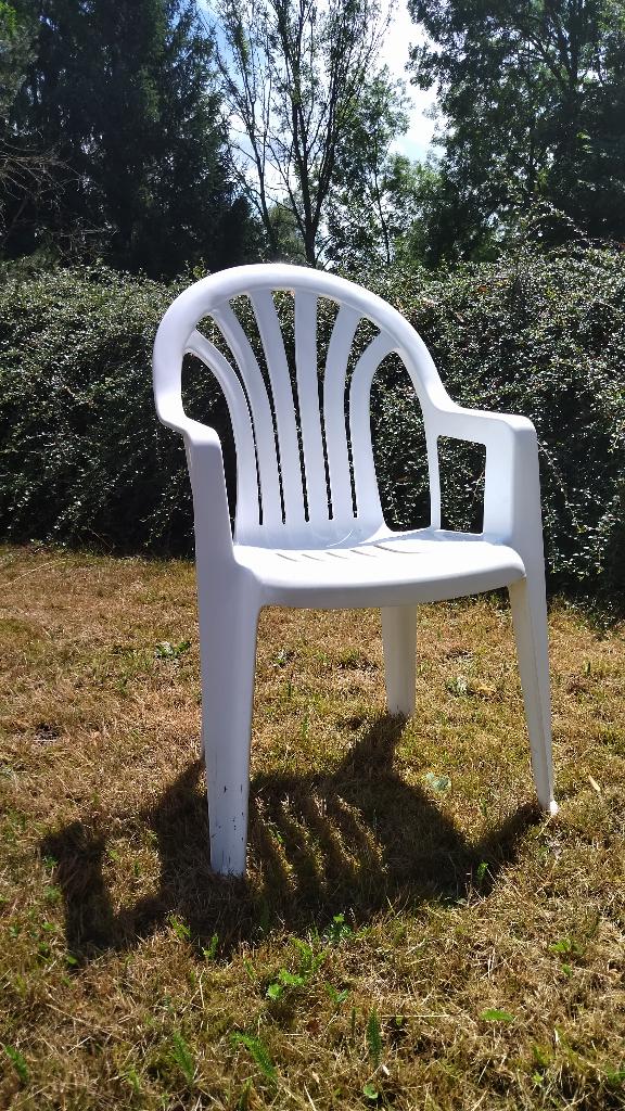 10 witte kunstoffen tuinstoelen, Tuin en Terras, Tuinstoelen, Ophalen, Gebruikt, Kunststof