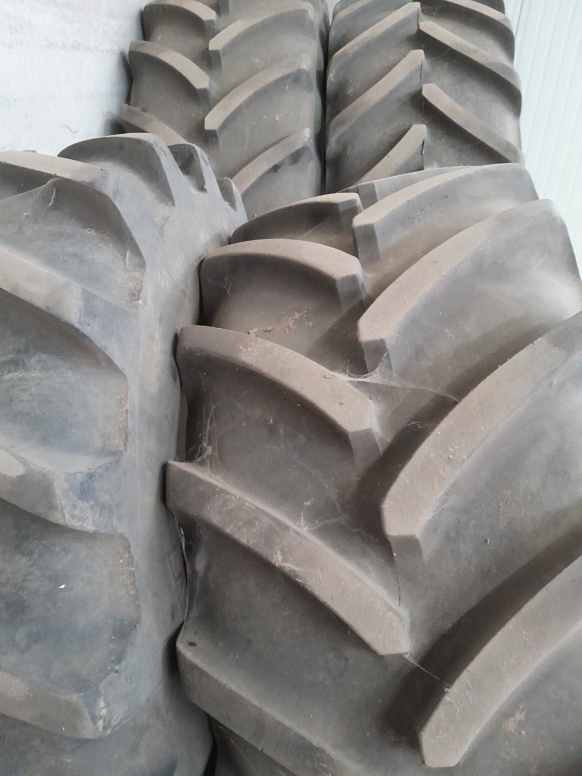 banden MICHELIN XM 108  en velgen new holland, Articles professionnels, Enlèvement