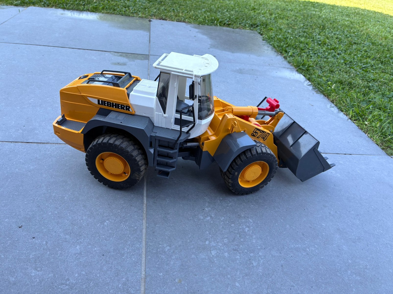Bruder 02430 Liebherr, Hobby en Vrije tijd, Ophalen, Gebruikt