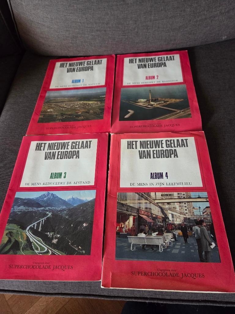 Het nieuwe gelaat van Europa, Boeken, Prentenboeken en Plaatjesalbums, Ophalen of Verzenden, Gelezen