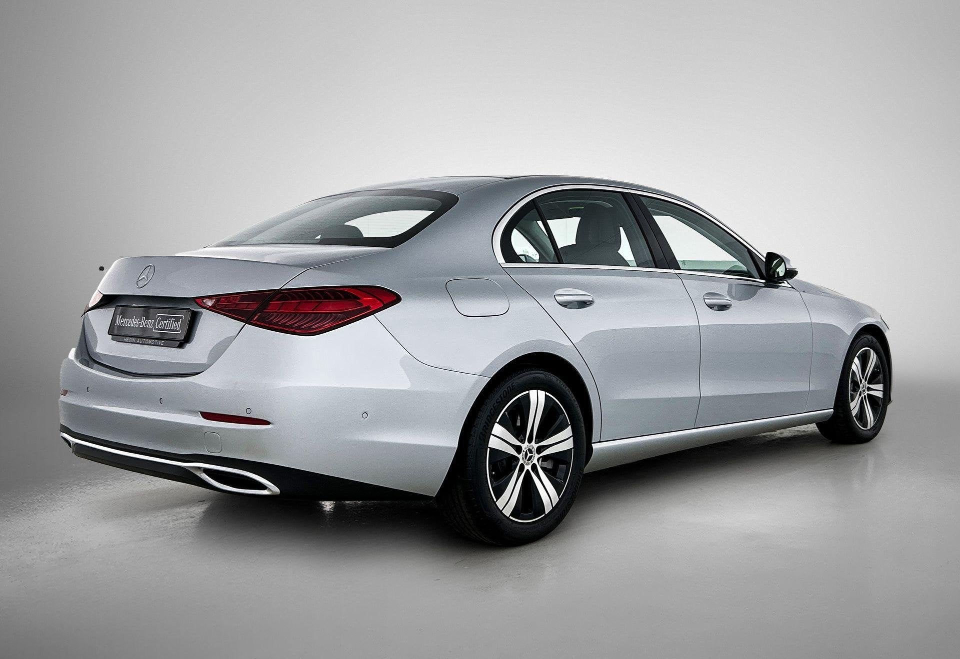 Mercedes-Benz C-Klasse 200 Berline Luxury Line | Dodehoekass, 4 cilinders, 1650 kg, 750 kg, https://public.car-pass.be/vhr/a01ff2c9-23df-4c02-abca-0f047709ad9e
