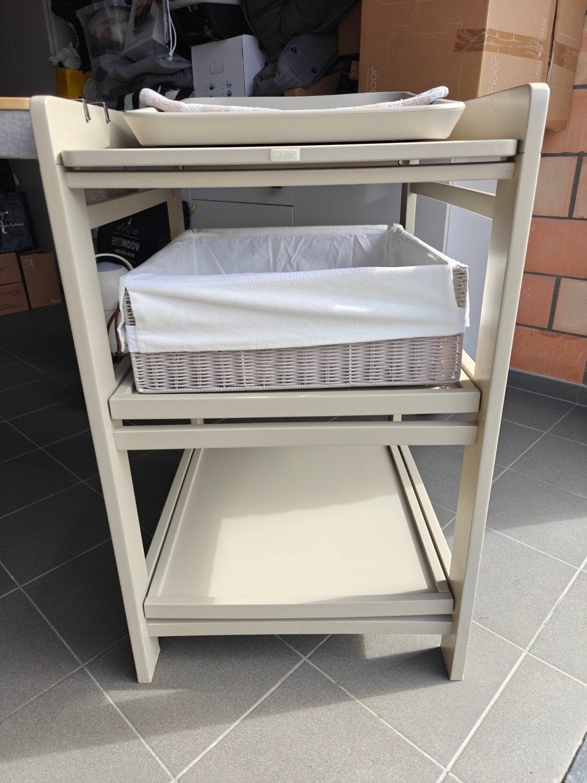 Verzorgingstafel Qaux met Leander Matty en Qaux mand, Enlèvement, Utilisé