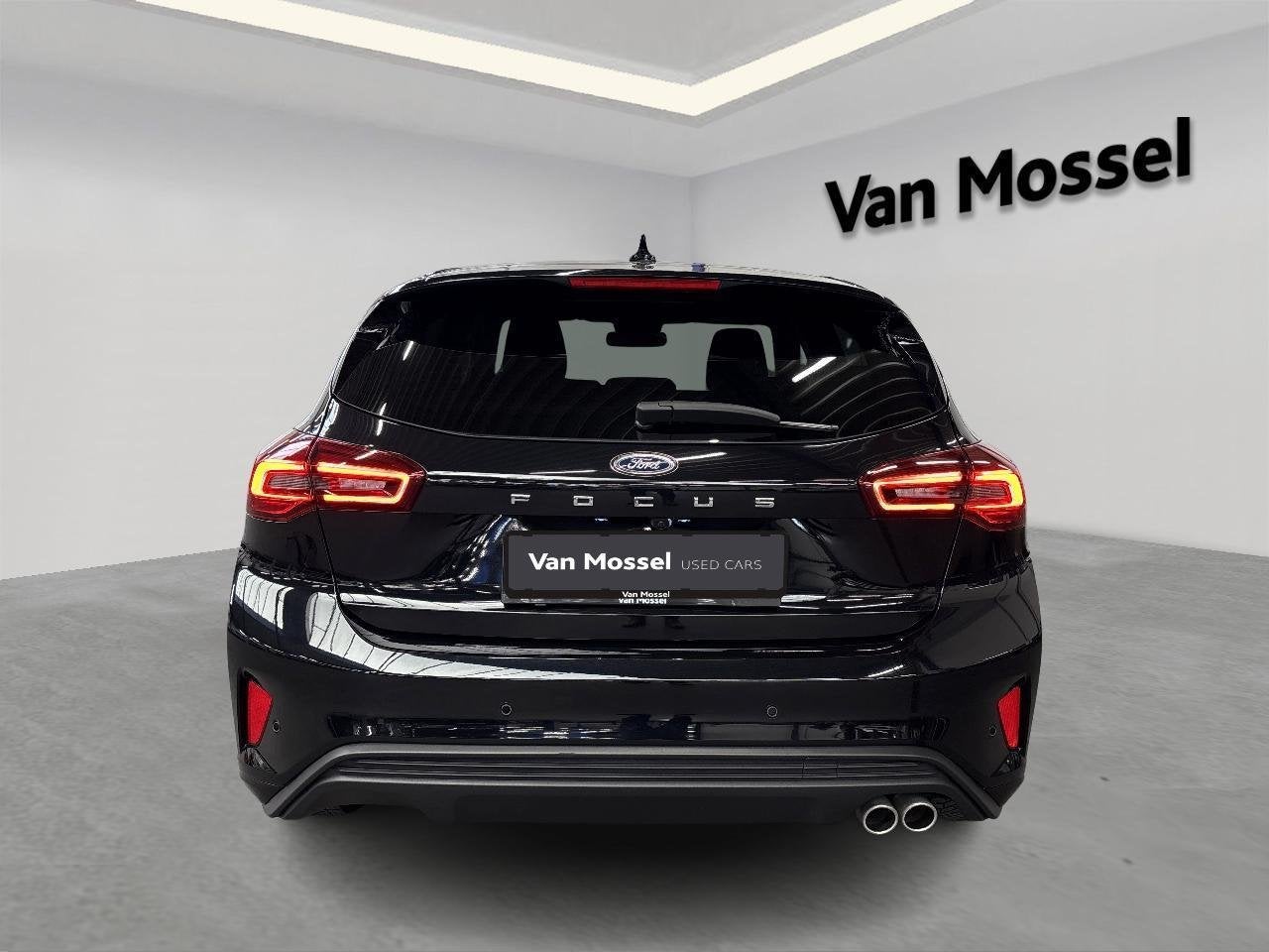 Ford Focus ST Line 92kw mHEV 125pk CAMERA/CRUISE/ALU/PARKPIL, Auto's, 1349 kg, Stof, Gebruikt, Automatische klimaatregeling