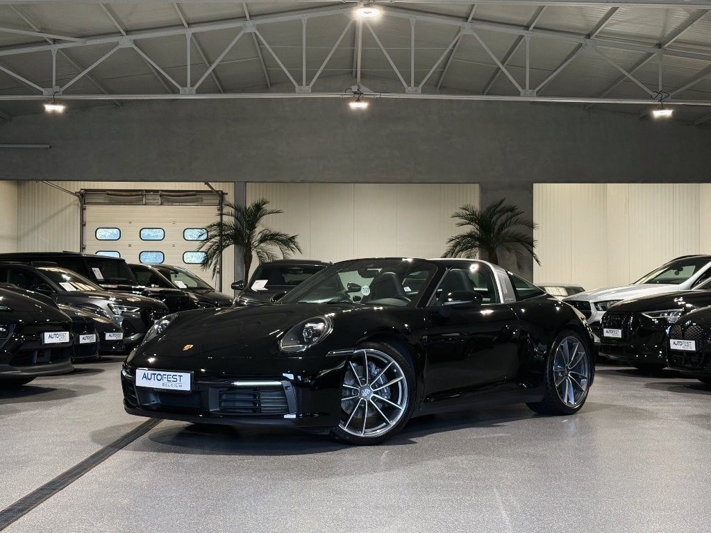 Porsche 911 992.1 Targa 4 | Jet Black Metallic - Garantie, Auto's, Automaat, Cabriolet, Zwart, Leder