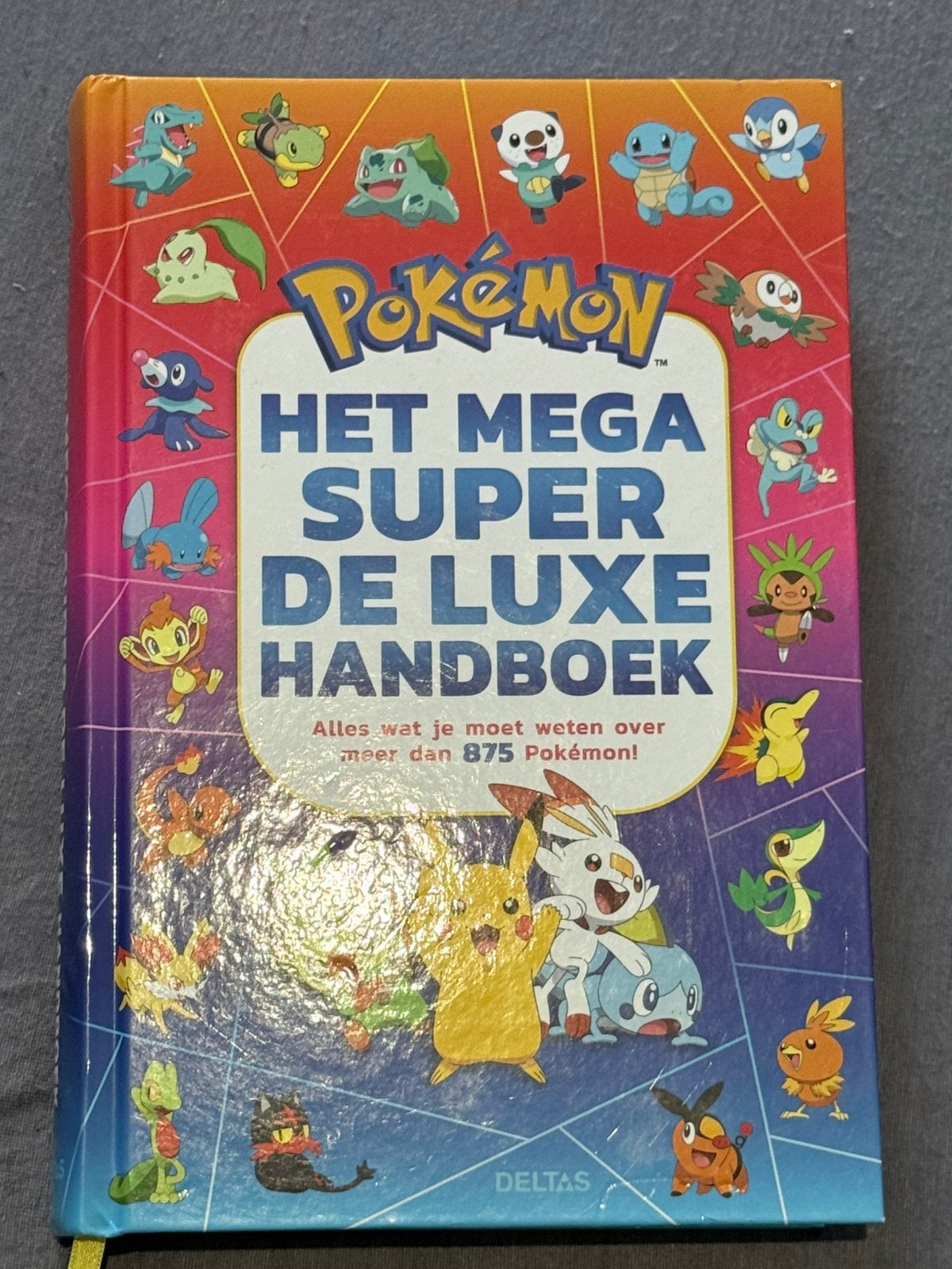 Pokemon - Het mega super de luxe handboek, Ophalen, Zo goed als nieuw