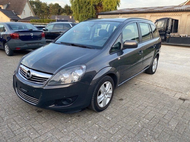 Opel Zafira 1.6i benzine bj:2013 7zitpl gekeurd voor verkoop, Auto's, Opel, Voorwielaandrijving, Zwart, 4 cilinders, https://public.car-pass.be/vhr/42f41f29-21fd-4be4-a750-b5fe0d8ac417