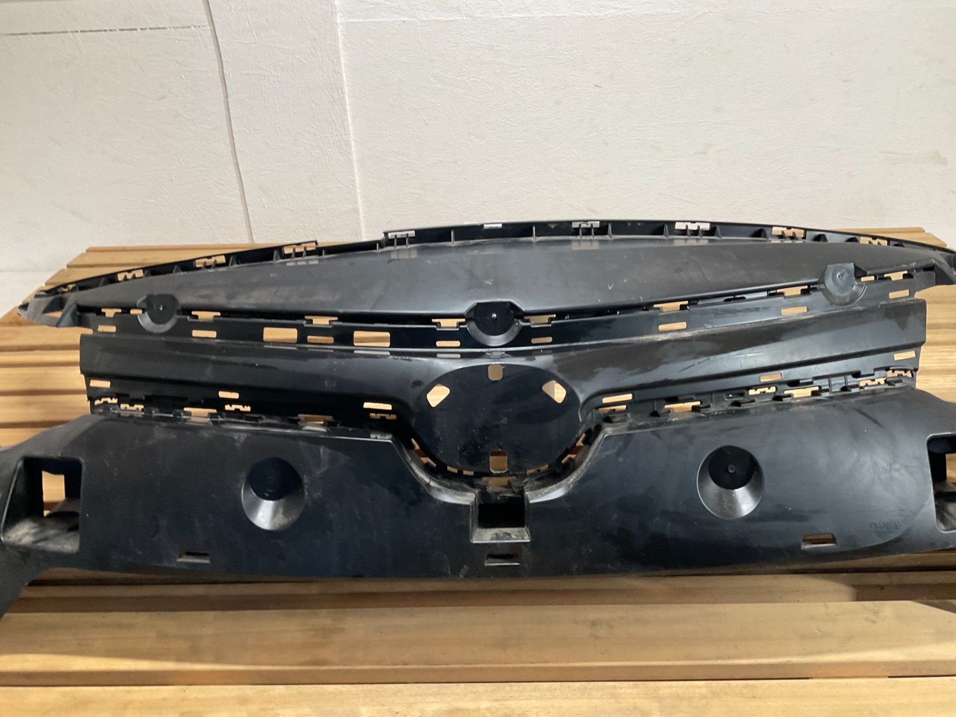 Grille de pare-chocs Toyota Pro Ace City 9836021880 TO028, Info@toyota.co.jp, Toyota Motor Corporation, Toyota-Cho 1
471-8571  Toyota City