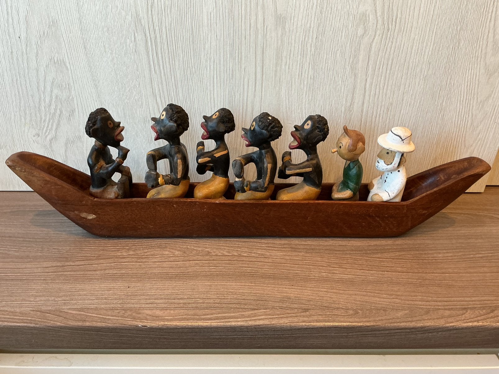 Decoratieve kano kuifje in afrika, Verzamelen, Stripfiguren, Ophalen of Verzenden, Kuifje, Zo goed als nieuw