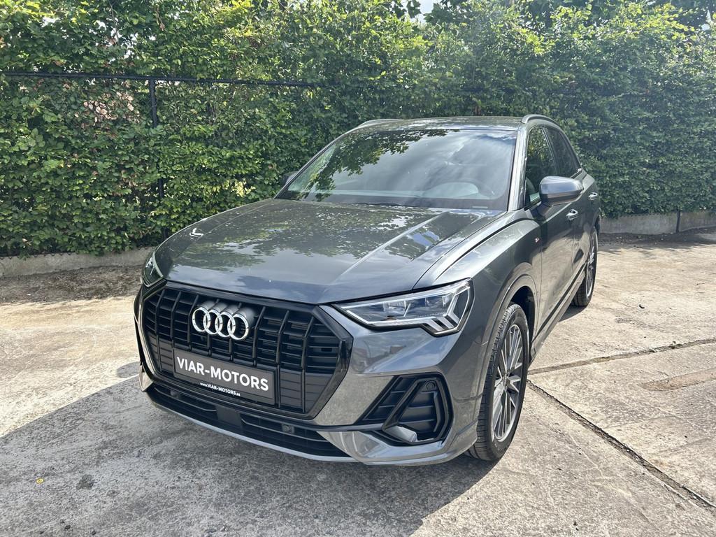 Audi Q3 35 TFSI S line-Platinum-Business Edition (automaat), Auto's, Lichtsensor, 4 cilinders, Bedrijf, 5 zetels