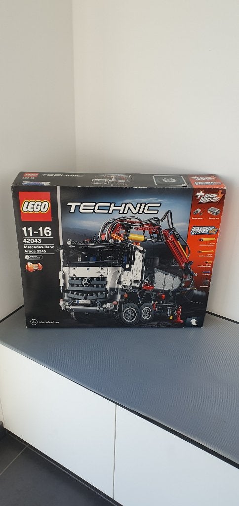 Lego Technic Mercedes-Benz Arocs 3245, Inclusief instructies, Lego, Ophalen of Verzenden, Zo goed als nieuw