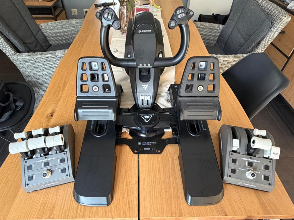 Thrustmaster Pack Boeing Edition + extra throttle + pedals, Computers en Software, Ophalen, Gebruikt