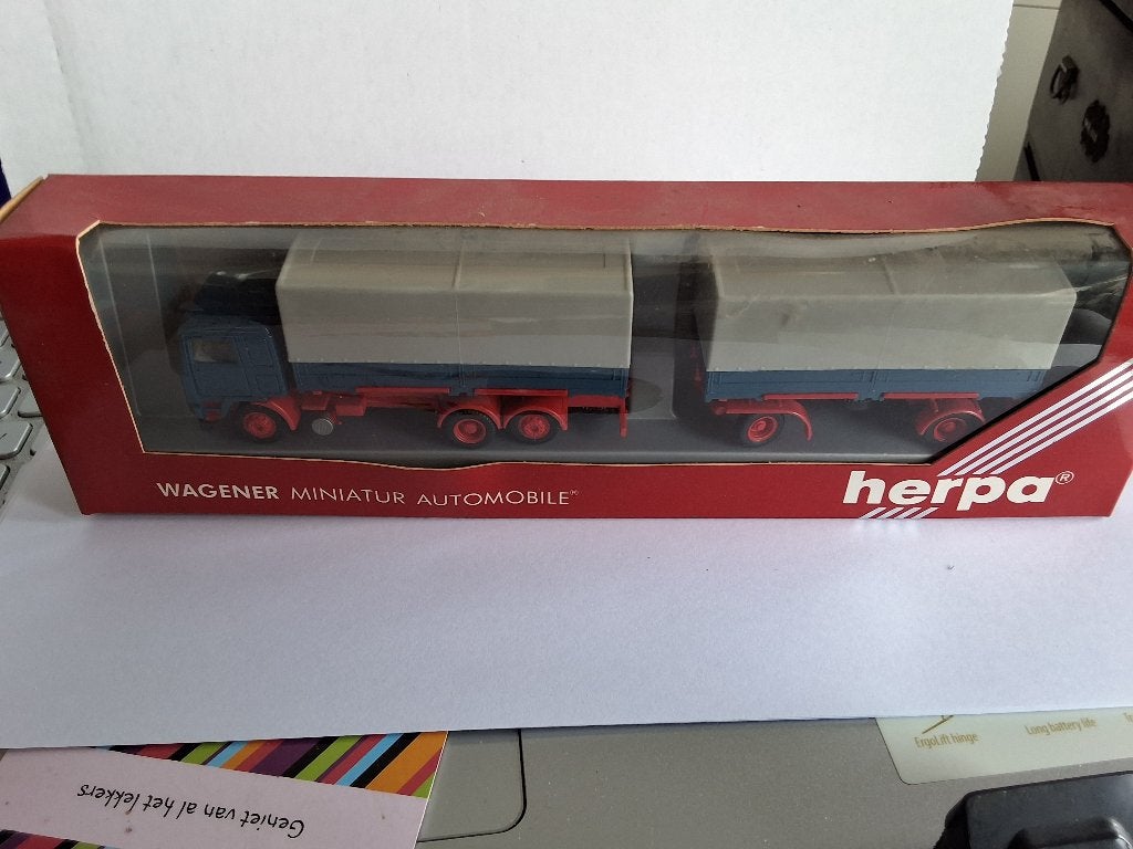 camion HO 1:87 Herpa, Hobby & Loisirs créatifs, Enlèvement ou Envoi, Comme neuf, Bus ou Camion, Herpa