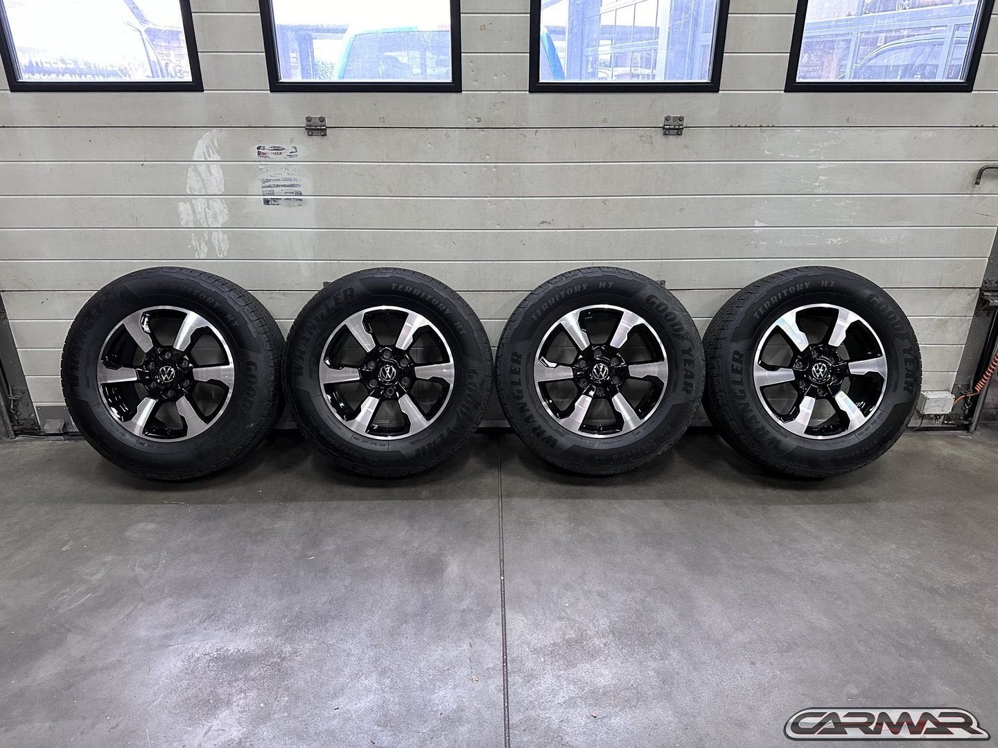 18'' Origineel VW Amarok wielen  + Goodyear Wrangler banden., Autos : Pièces & Accessoires, Pneus & Jantes, Pneus et Jantes, 255 mm