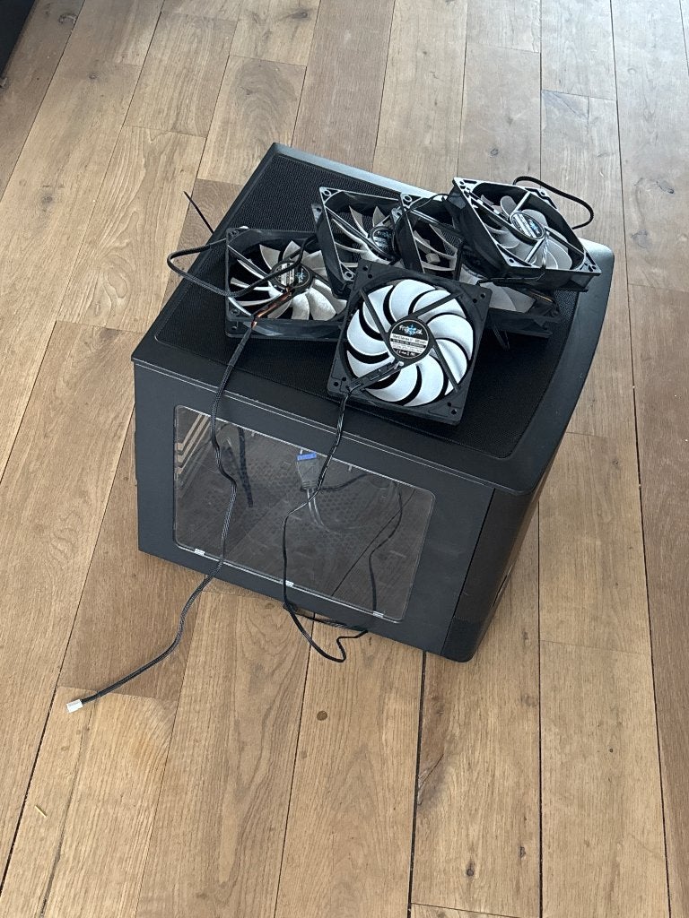 Fractal Design Node 804, Computers en Software, Computerbehuizingen, Ophalen, Gebruikt