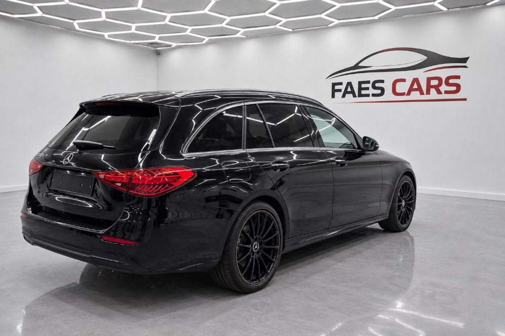 Mercedes C300 E Phev  Luxery Line 230 kw versie, Auto's, Automaat, Dealer onderhouden, Achterwielaandrijving, 4 cilinders