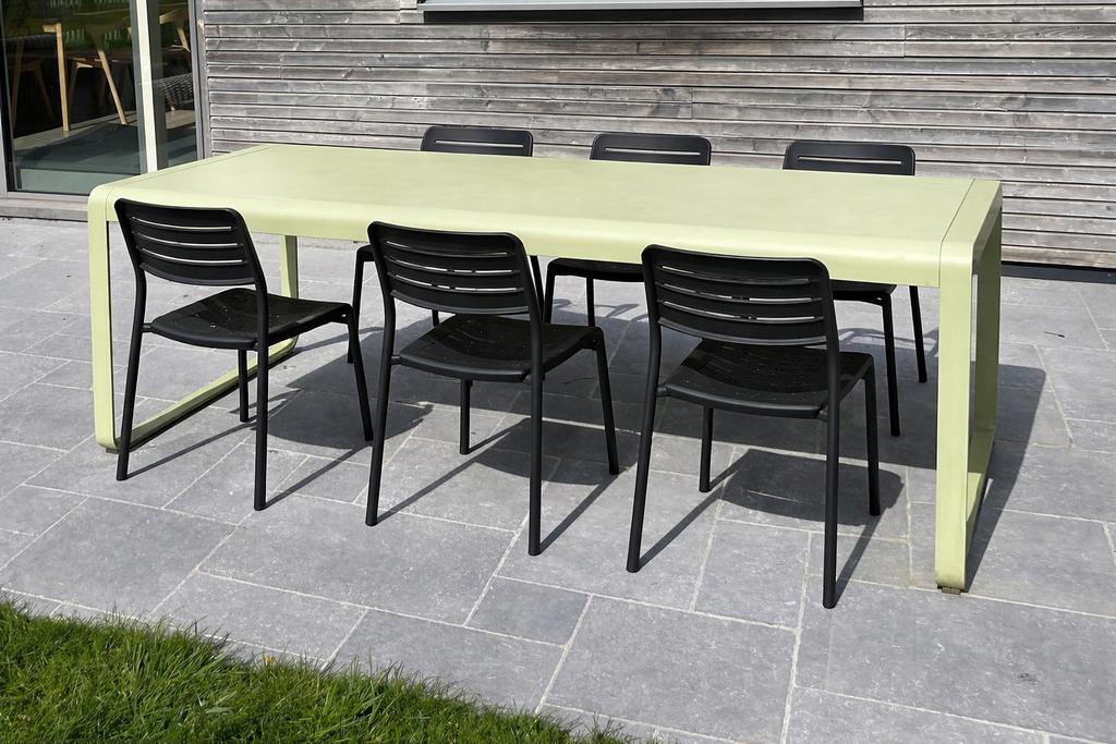 Table Fermob Bellevue, Enlèvement, Utilisé