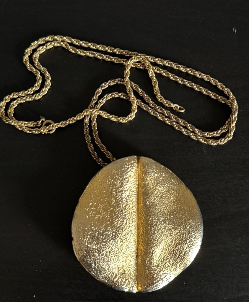 Collier Vintage Vogue Bijoux VB des Années 70, Bijoux, Sacs & Beauté, Bijoux anciens, Enlèvement ou Envoi, Autres matériaux, Collier