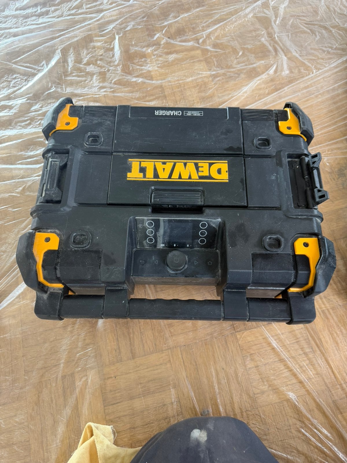 Dewalt radio paarkeer gebruikt zoo goed als nieuw, Ophalen, Zo goed als nieuw
