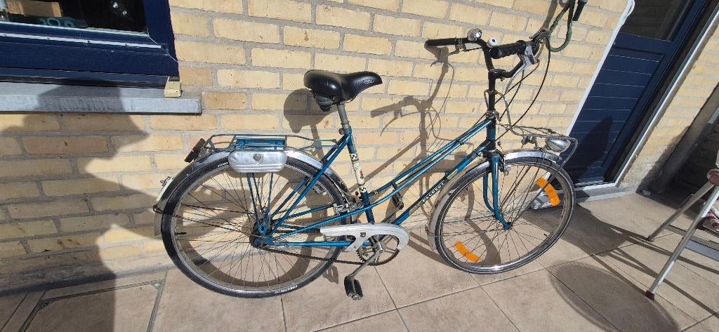 Peugeot damesfiets vintage / retro RIJKLAAR klassiek blauw, Ophalen, Velgrem, Peugeot, Jaren '60 of nieuwer