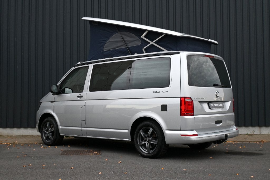 Vw T6 California Beach 205Pk-DSG-7zit-4slaap-webasto, ACC,Tr, Auto's, 4 cilinders, Adaptive Cruise Control, 2500 kg, 7 zetels