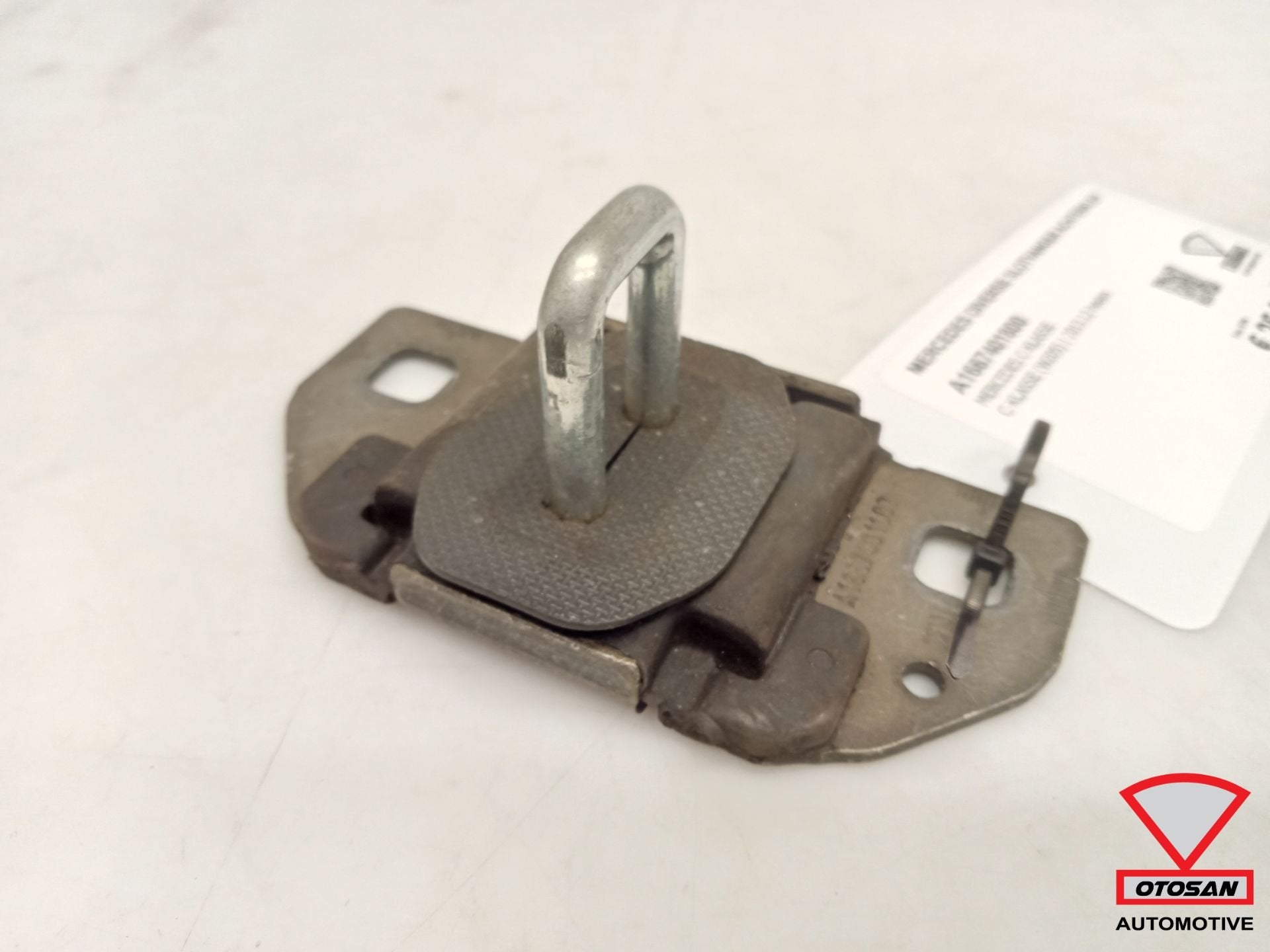 Mercedes Diverse Slotvanger Achterklep A1667401800, Gebruikt, Mercedes-Benz AG, Mercedes-Benz, Mercedesstrasse 120
70372  Stuttgart, DE
