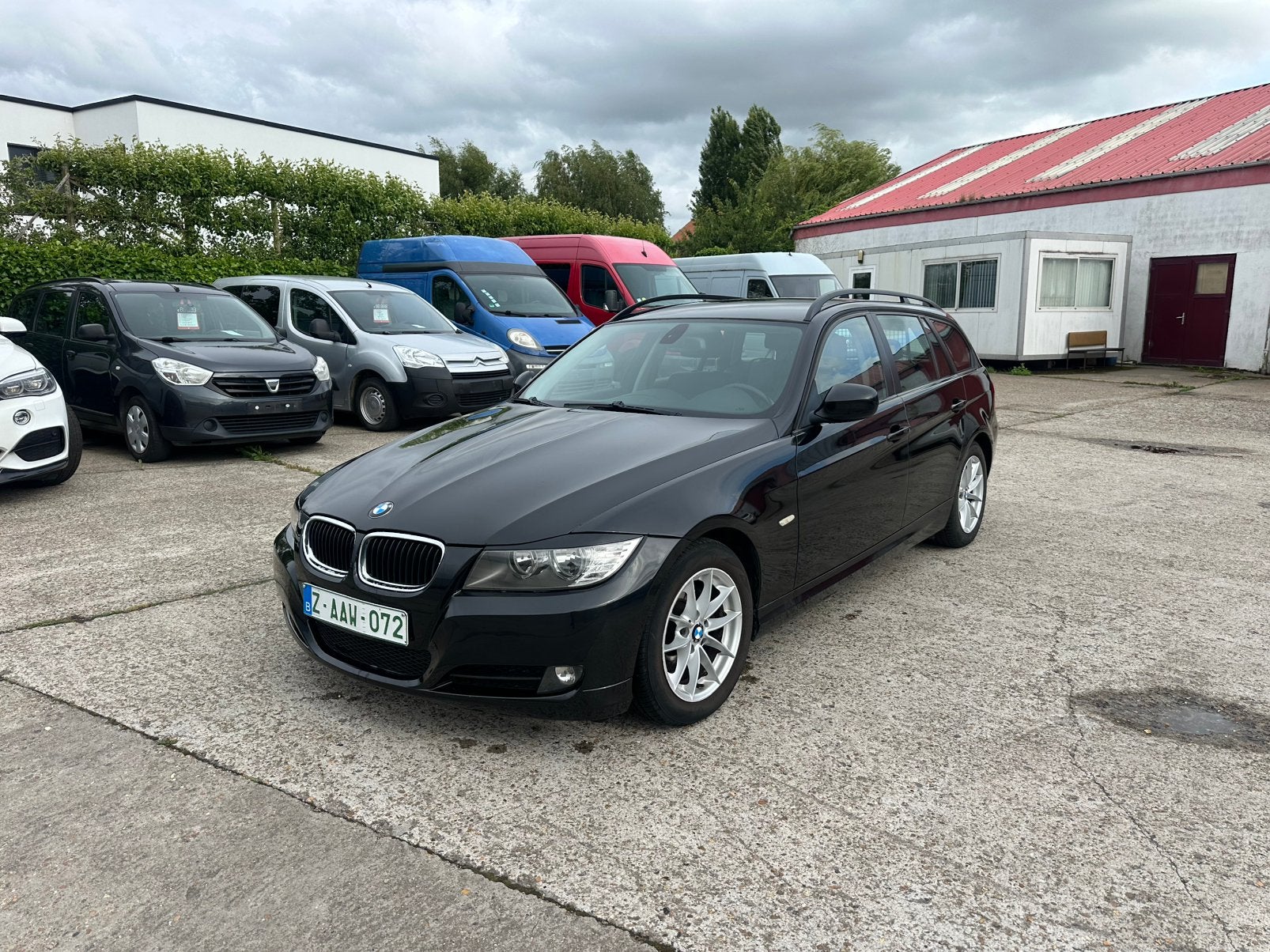 Bmw 318d 138.000 km Euro 5 Garantie, Auto's, Voorwielaandrijving, Euro 5, Zwart, 4 cilinders