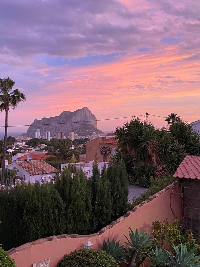 Last minute vakantievilla in Calpe te huur, Costa Blanca, Eigenaar, Wasmachine, Stad