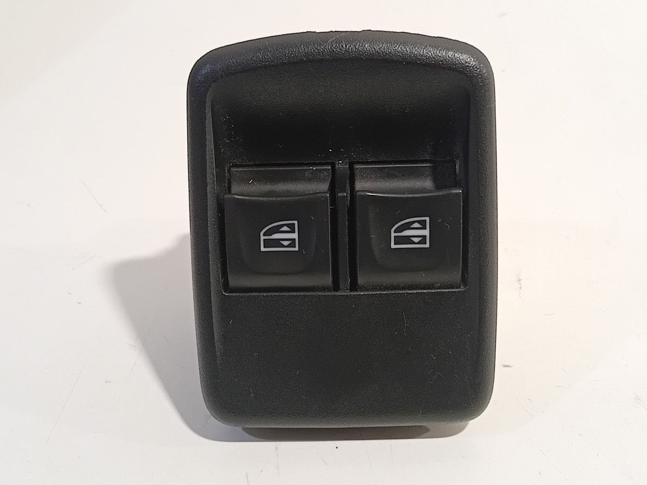Bedieningspaneel elektrische ramen Renault Trafic, Onderdelen@venauto.nl, Van der Ven Autorecycling B.V., Gebruikt, Ettenseweg 76, 4706 PB Roosendaal, The Netherlands