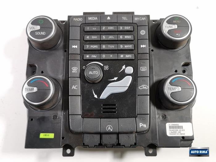 Kachel Bedieningspaneel van een Volvo V60, Gebruikt, -, -, Ophalen of Verzenden