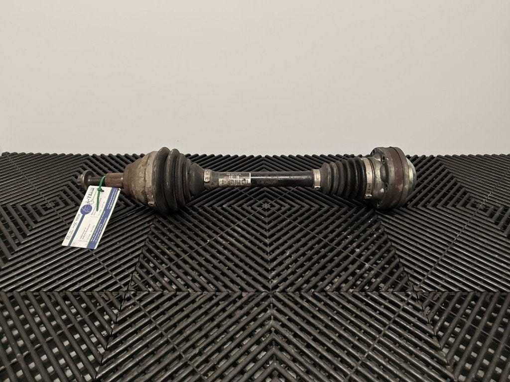 CARDAN AVANT GAUCHE (TRANSMISSION) Passat Variant (3C5), Volkswagen, Volkswagen AG, Utilisé, Kundenbetreuung@volkswagen.de