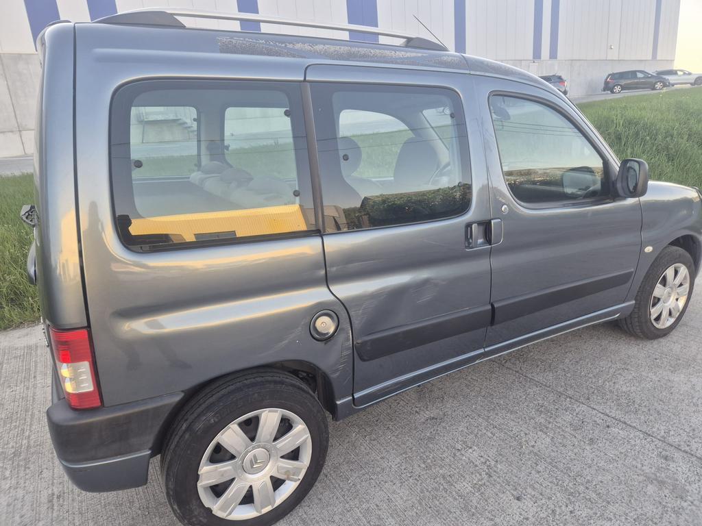 5 Place Citroen Berlingo   1.6 Diesel, Auto's, Euro 5, 5 deurs, Te koop, Berlingo