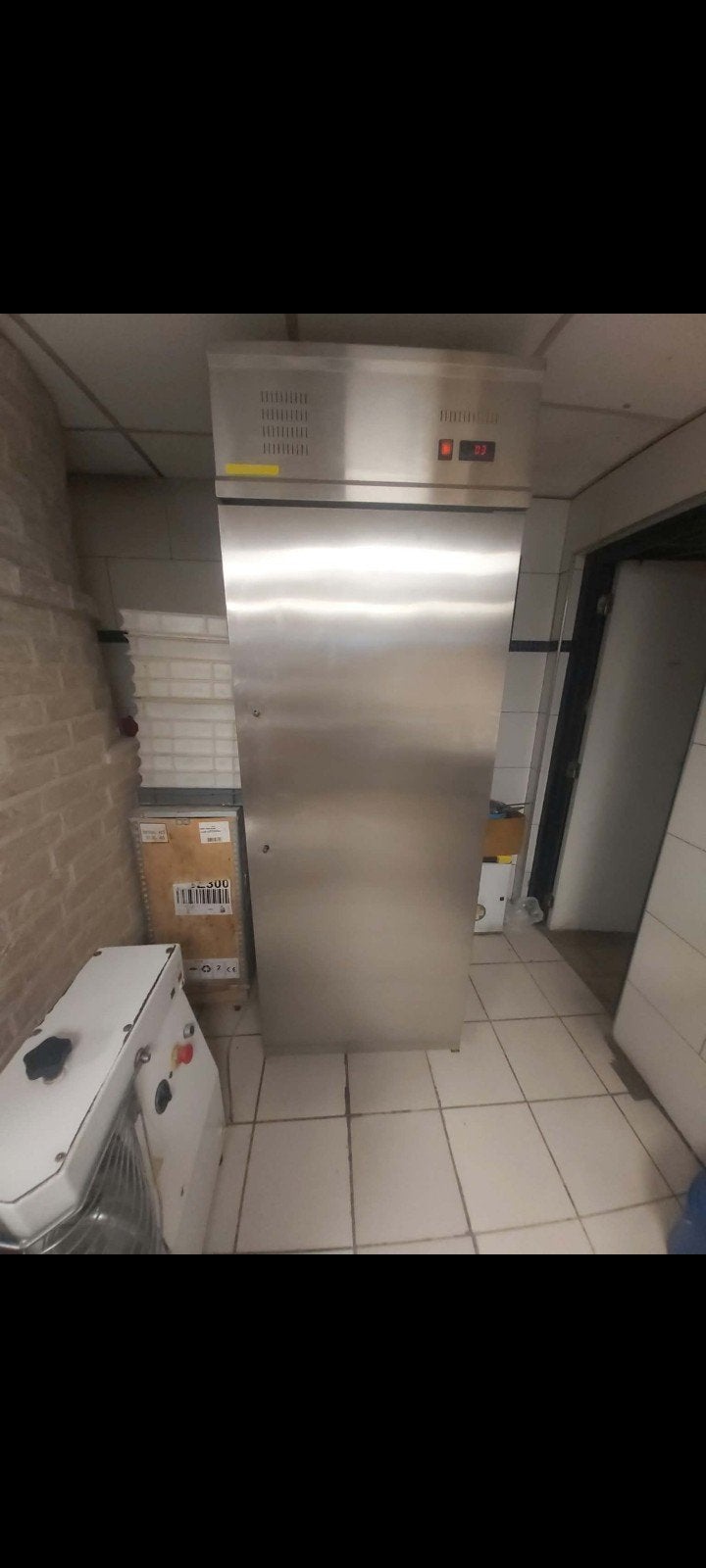 av frigo professionnel uniquement par tel 0475/658896, Ophalen of Verzenden