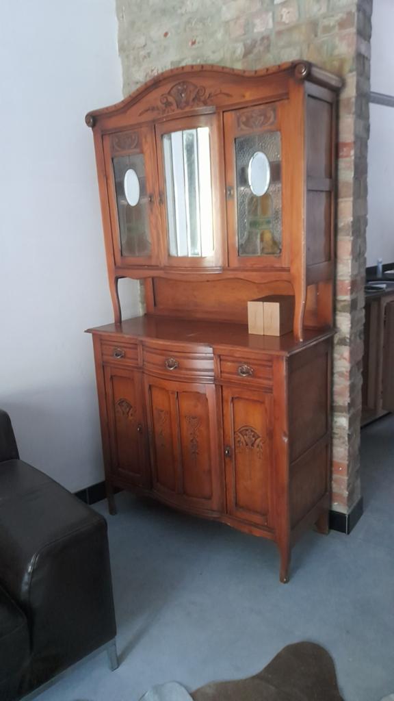 Houten kast buffetkast, Antiek en Kunst, Ophalen