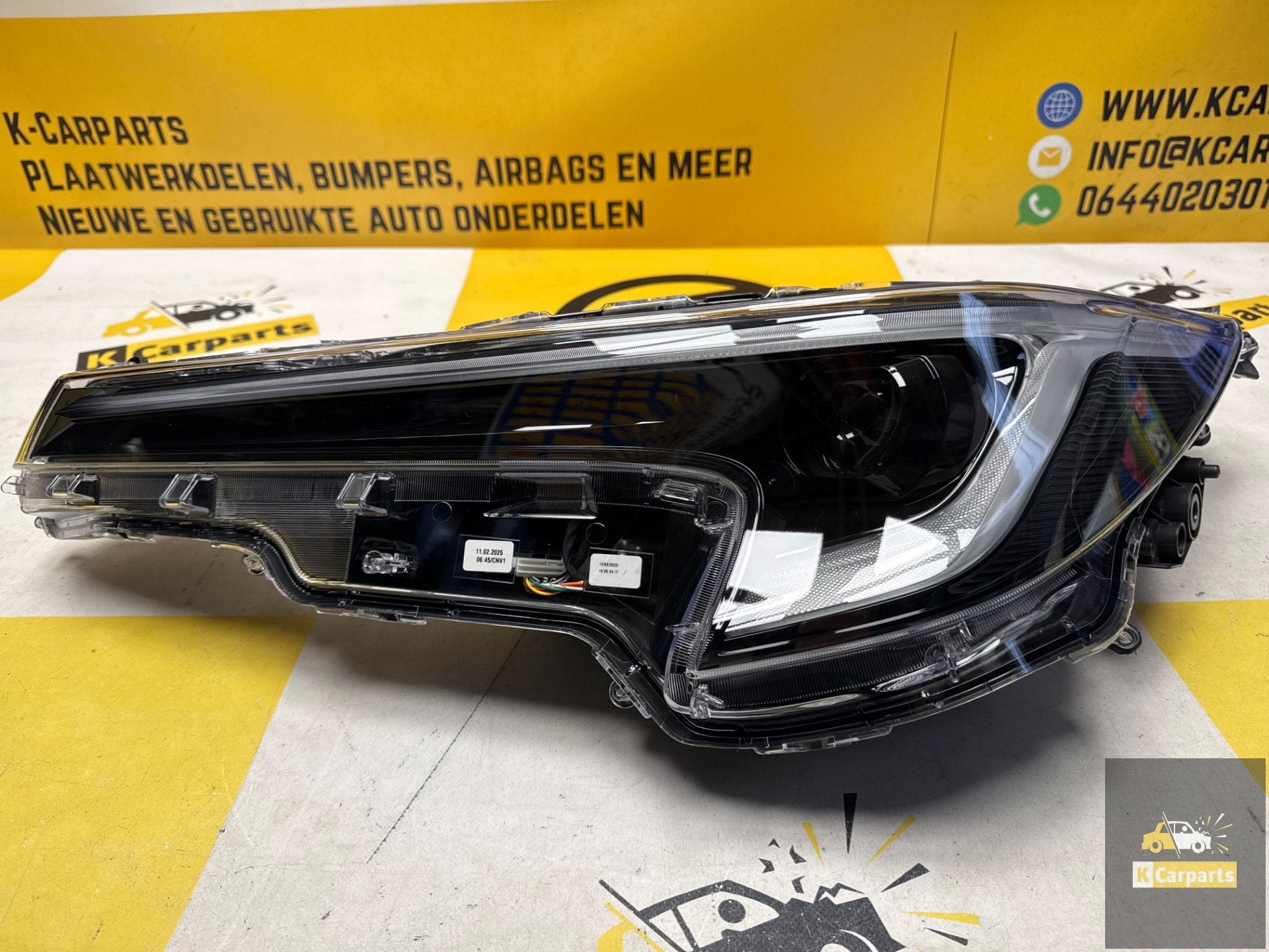 TOYOTA COROLLA E21 Facelift Koplamp Links 22- 81150-02X10, Info@fabrikant.eu, Fabrikantstraat 1
1000 AA  Amsterdam, NL, Toyota