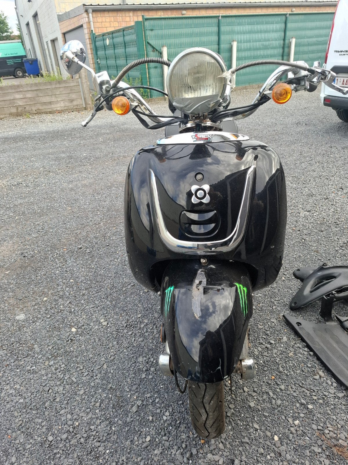 A klasse borsalino scooter vóór onderdelen, Ophalen
