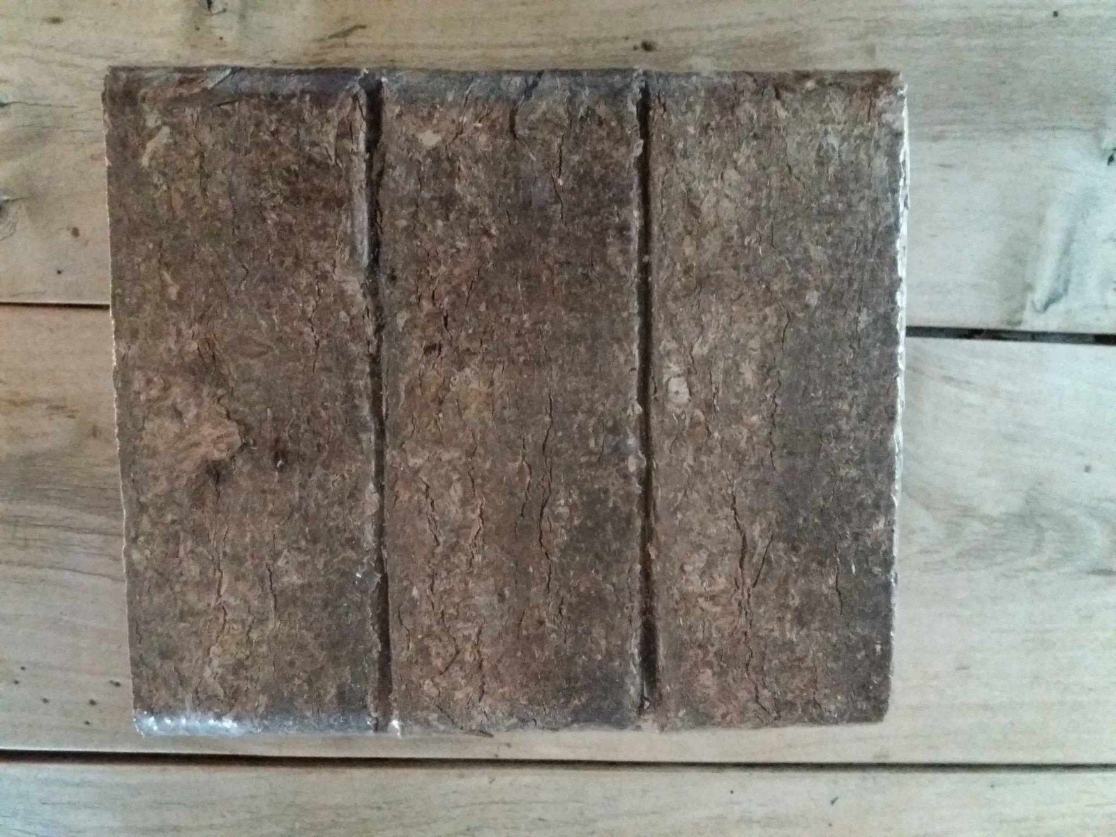 Briques de bois compressé, Jardin & Terrasse, Moins de 3 m³, Envoi, Hêtre, Bûches
