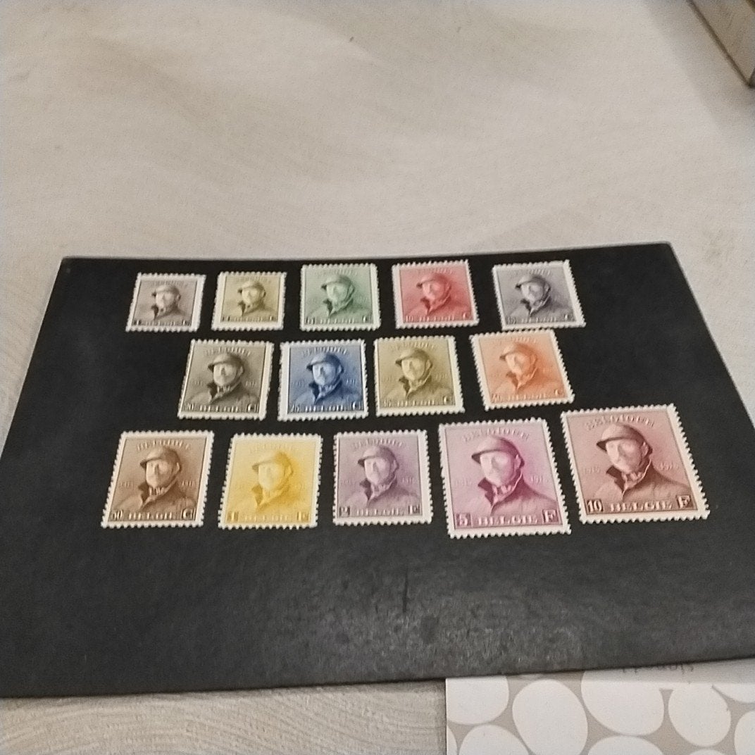 165/178 scharnier met cote 950,00 €, Postzegels en Munten, Ophalen of Verzenden