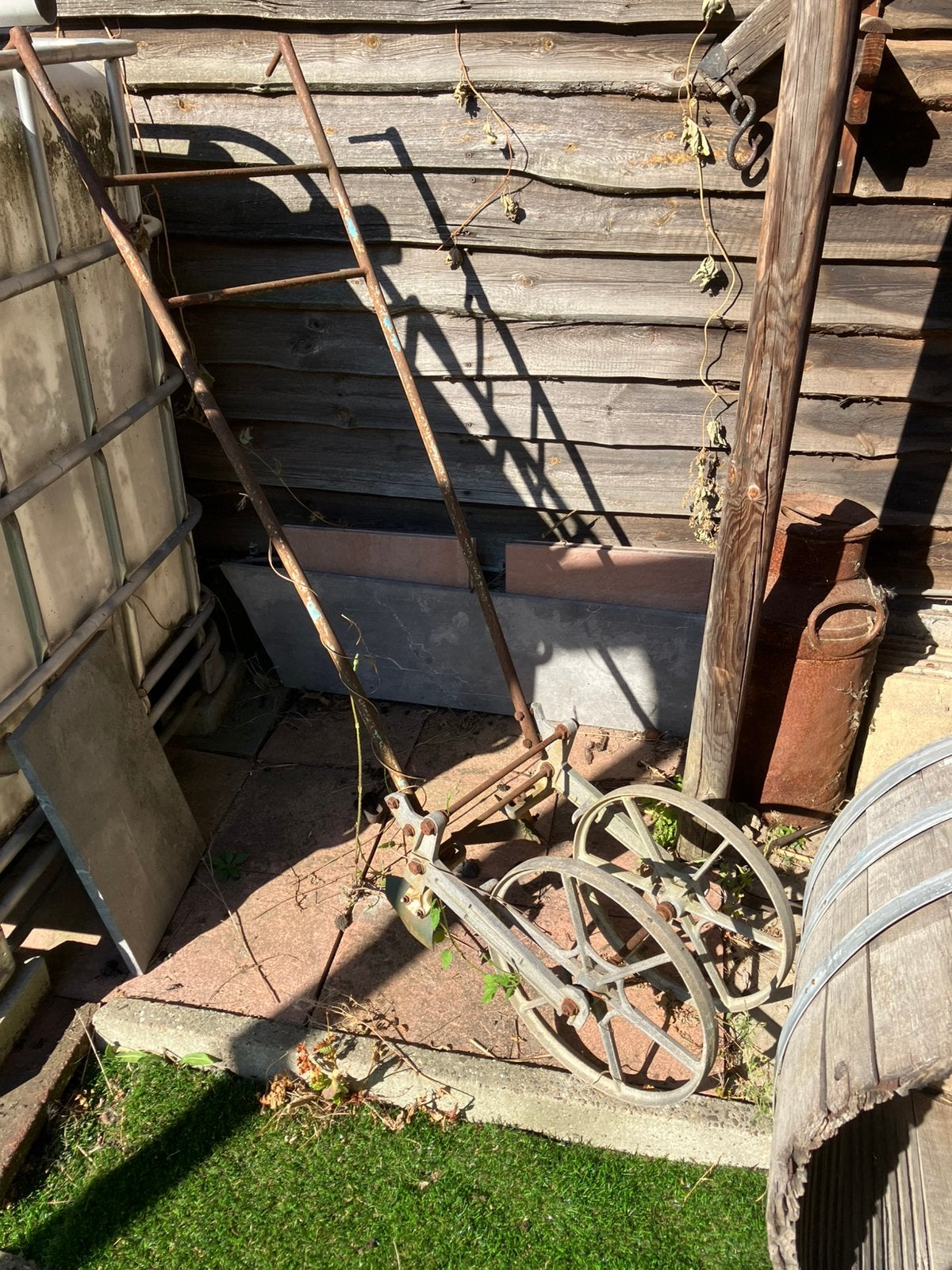 antieke handcultivator of handduwschoffel, Ophalen