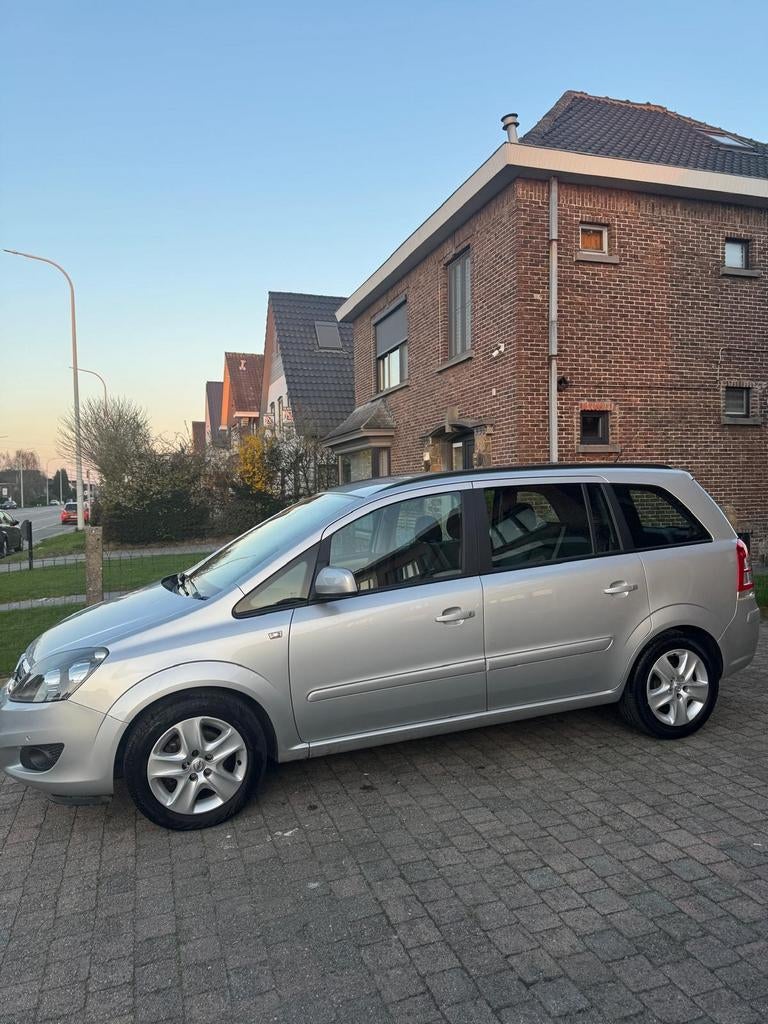 Opel Zafira 7 Zit 57000km essence 1.6 quasi neuve, Enlèvement ou Envoi, Opel