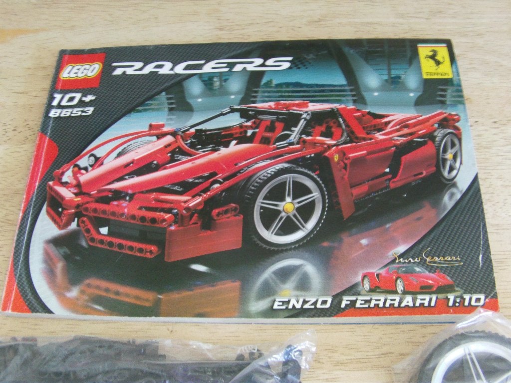 lego/ Racers : Ferrari : Enzo Ferrari 1:10.865 3 année 2005, Enlèvement ou Envoi, Lego, Ensemble complet, Instructions incluses