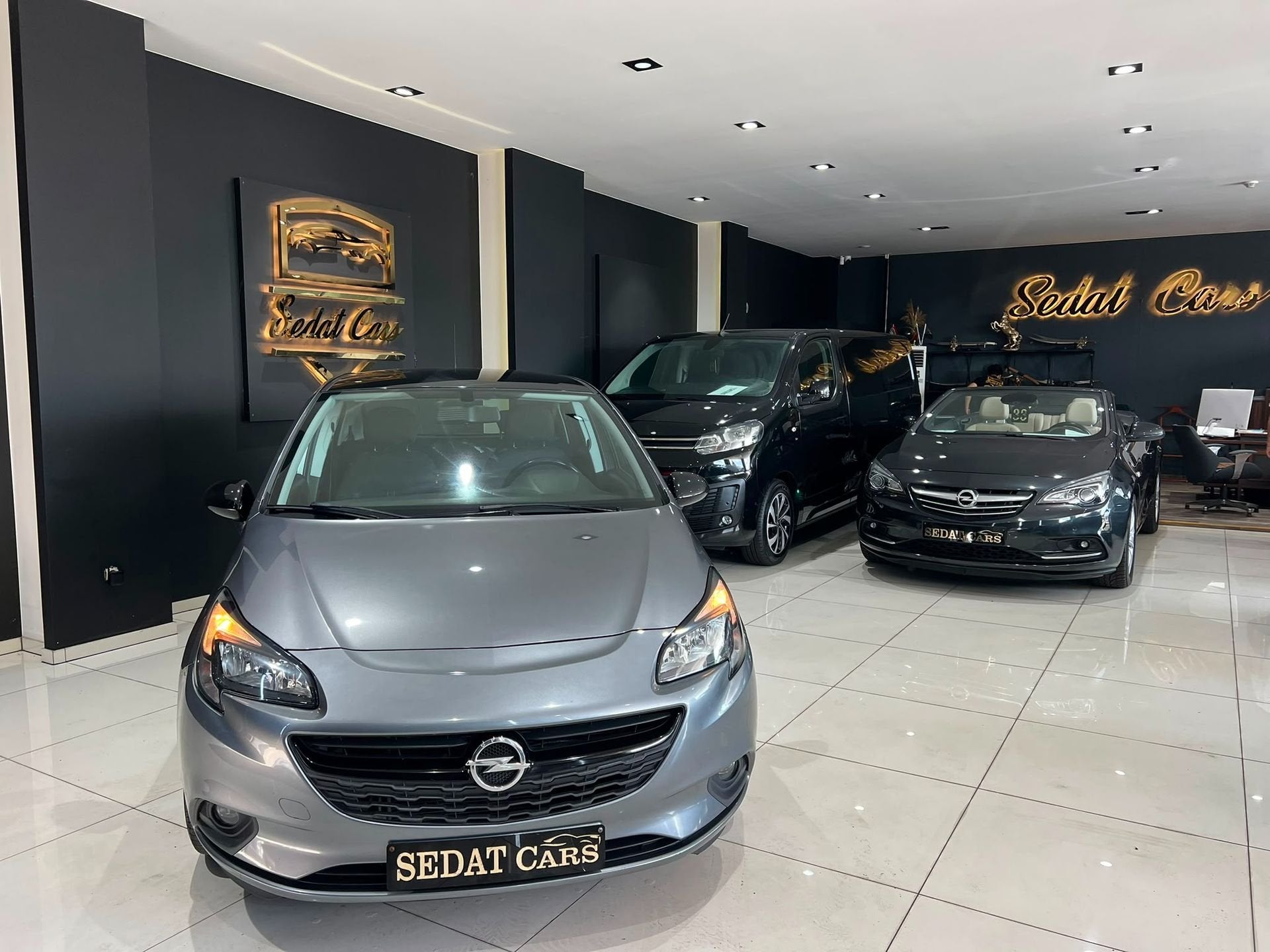 Opel Corsa-E 1.2 Benzine Euro 6b, Auto's, Opel, Euro 6, 1229 cc, Bedrijf, Zilver of Grijs